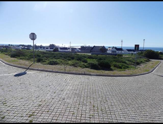 LAND FOR SALE IN HARBOUR LIGHTS